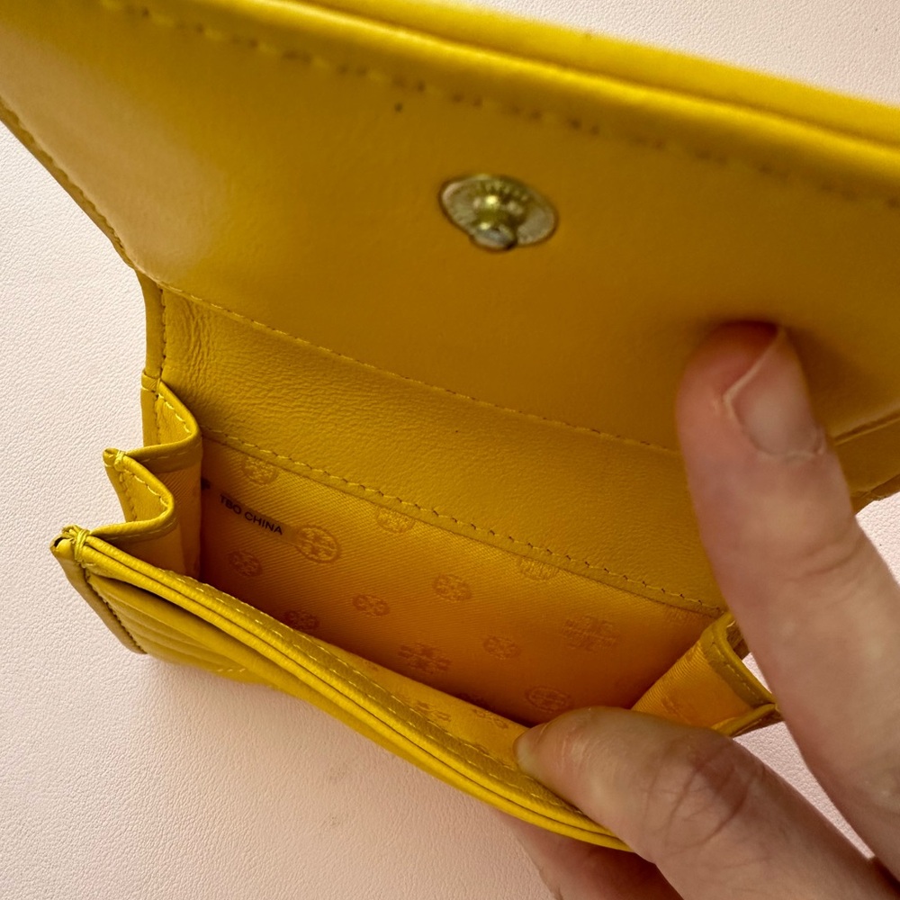 Tory Burch Wallet - Picture 4 of 4